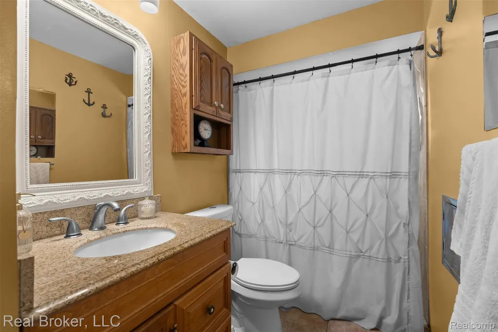 14726 Ellen Drive Livonia City MI 48154