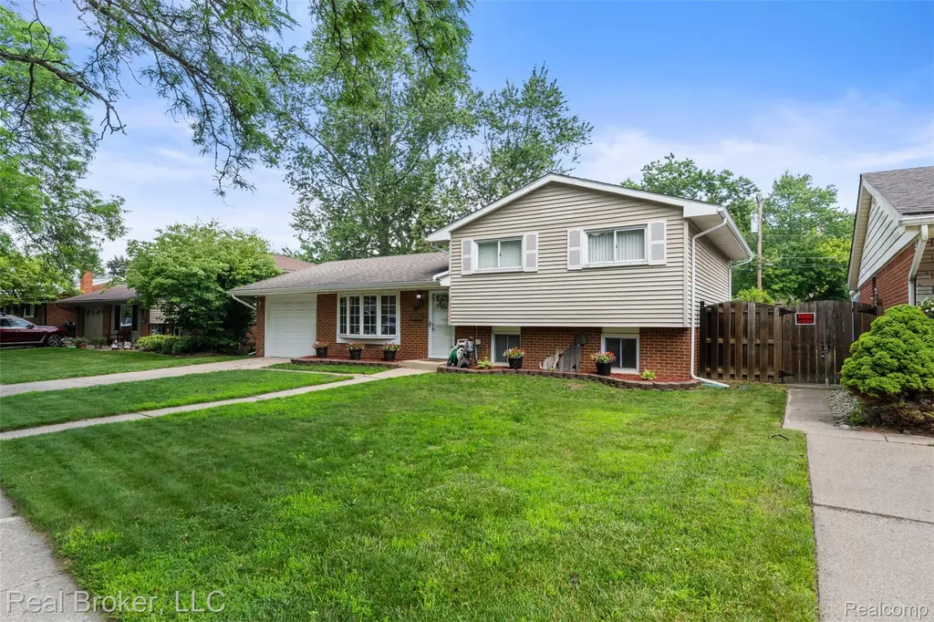 14726 Ellen Drive Livonia City MI 48154