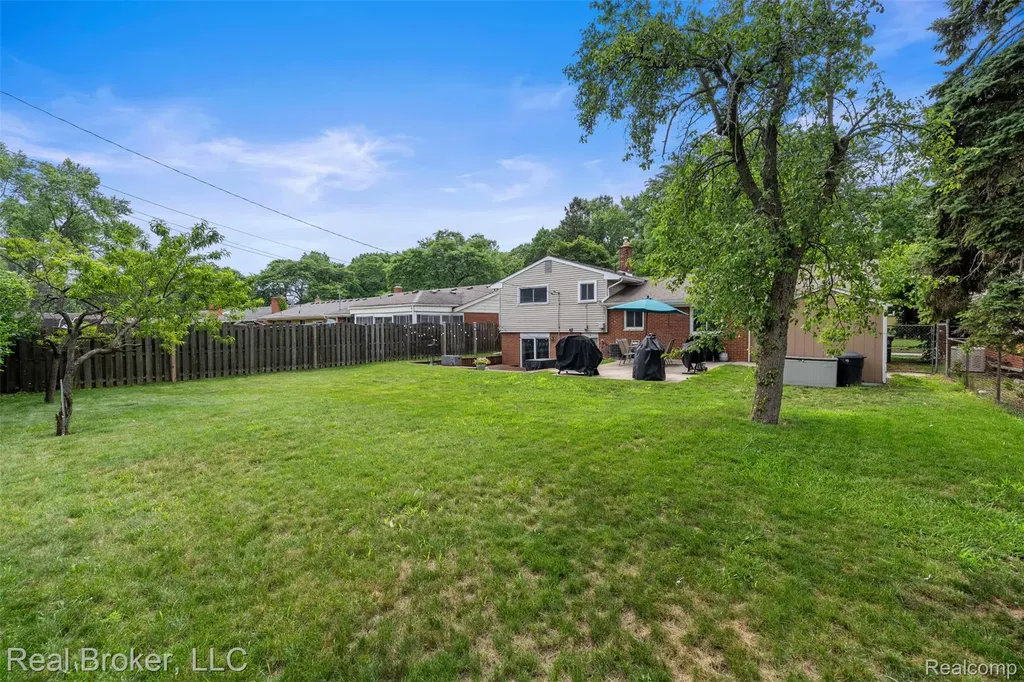 14726 Ellen Drive Livonia City MI 48154