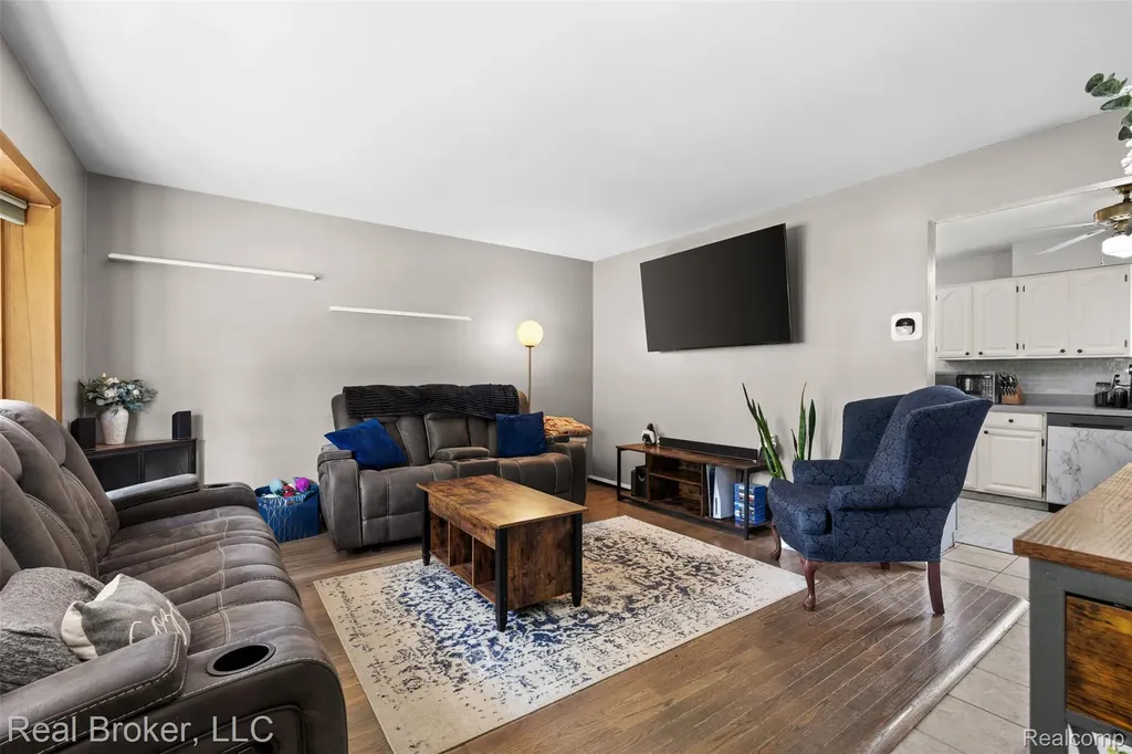 14726 Ellen Drive Livonia City MI 48154