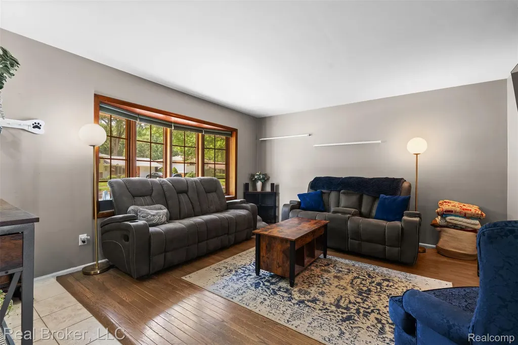 14726 Ellen Drive Livonia City MI 48154
