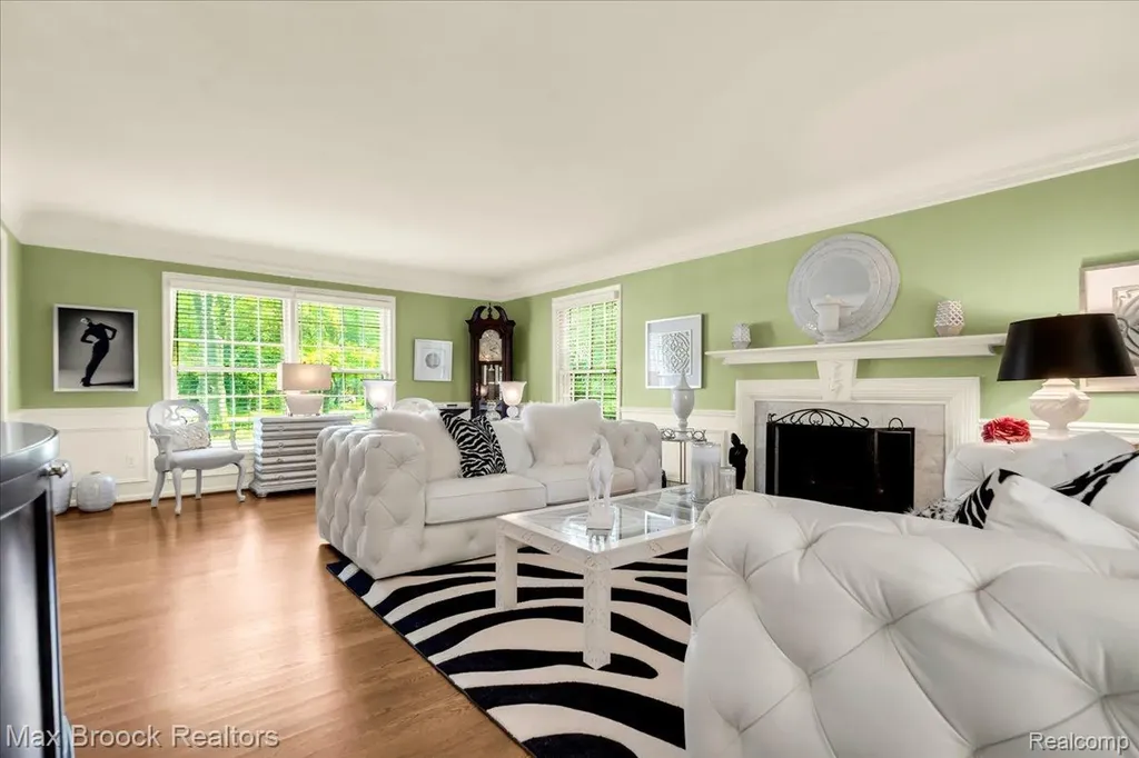 1451 Courtleigh Terrace Bloomfield Hills City MI 48301