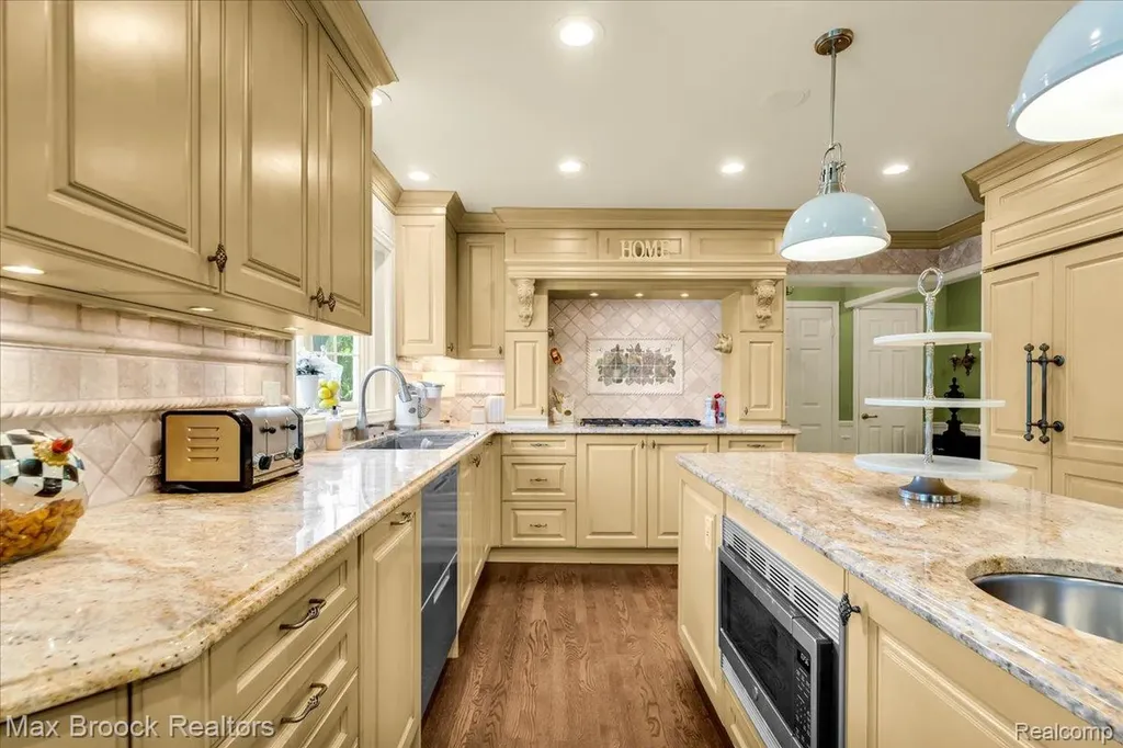 1451 Courtleigh Terrace Bloomfield Hills City MI 48301