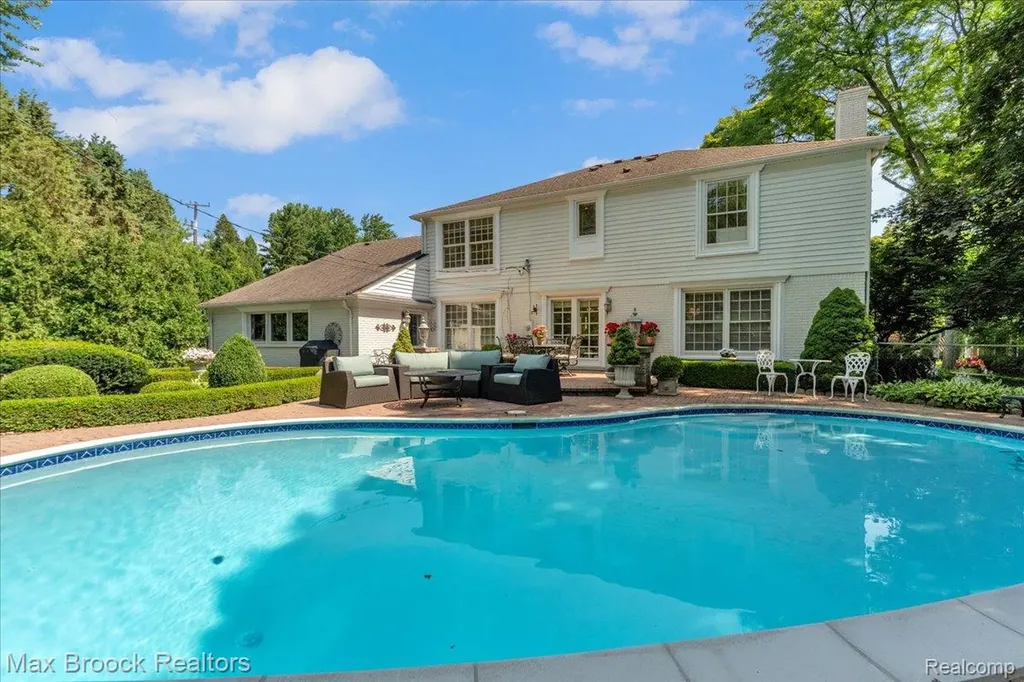 1451 Courtleigh Terrace Bloomfield Hills City MI 48301