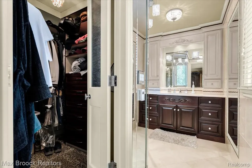 1451 Courtleigh Terrace Bloomfield Hills City MI 48301