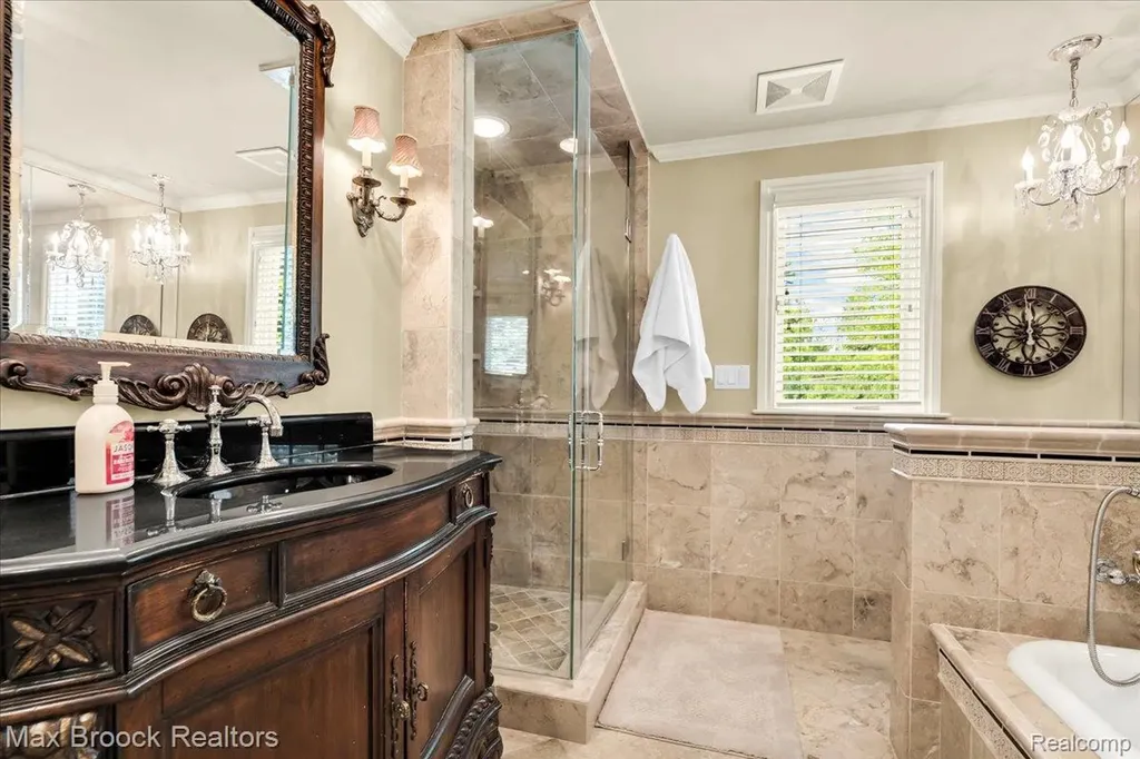 1451 Courtleigh Terrace Bloomfield Hills City MI 48301