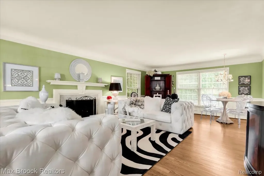 1451 Courtleigh Terrace Bloomfield Hills City MI 48301