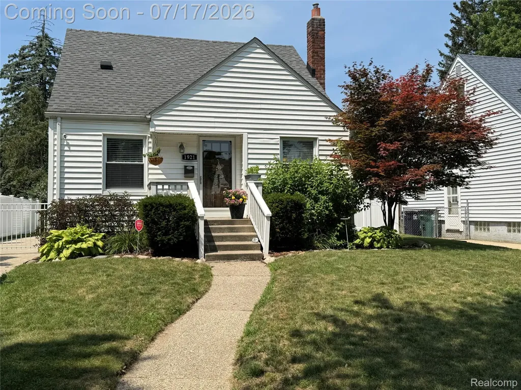 1921 N Connecticut Avenue Royal Oak City MI 48073
