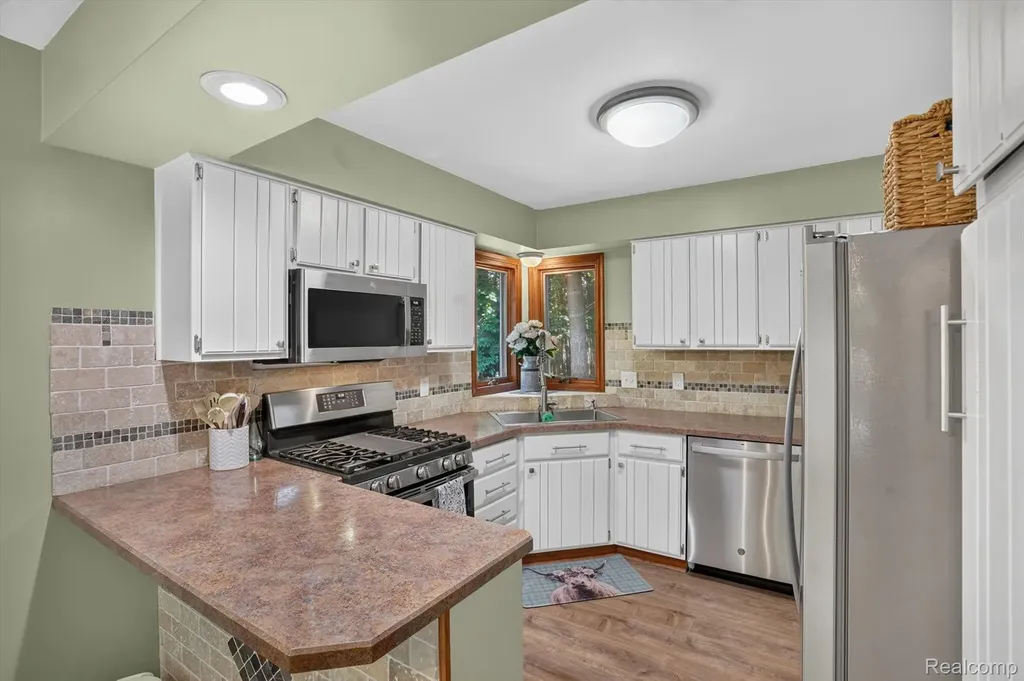 5361 Clark Road Bath Charter Township MI 48808