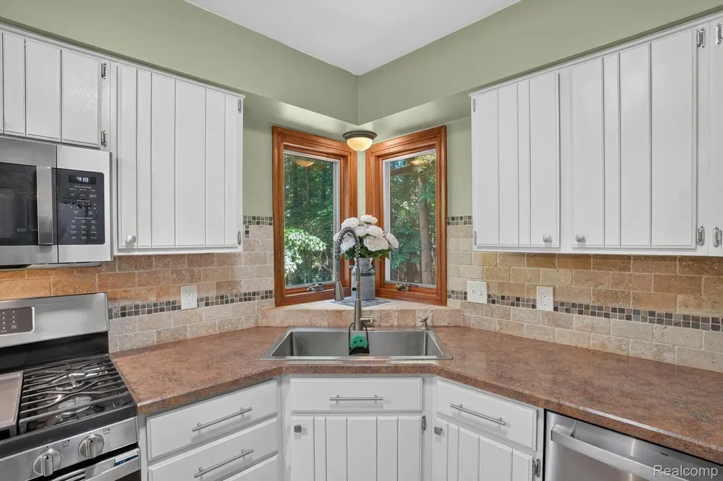 5361 Clark Road Bath Charter Township MI 48808