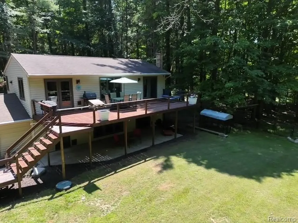 5361 Clark Road Bath Charter Township MI 48808