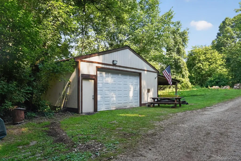 5361 Clark Road Bath Charter Township MI 48808