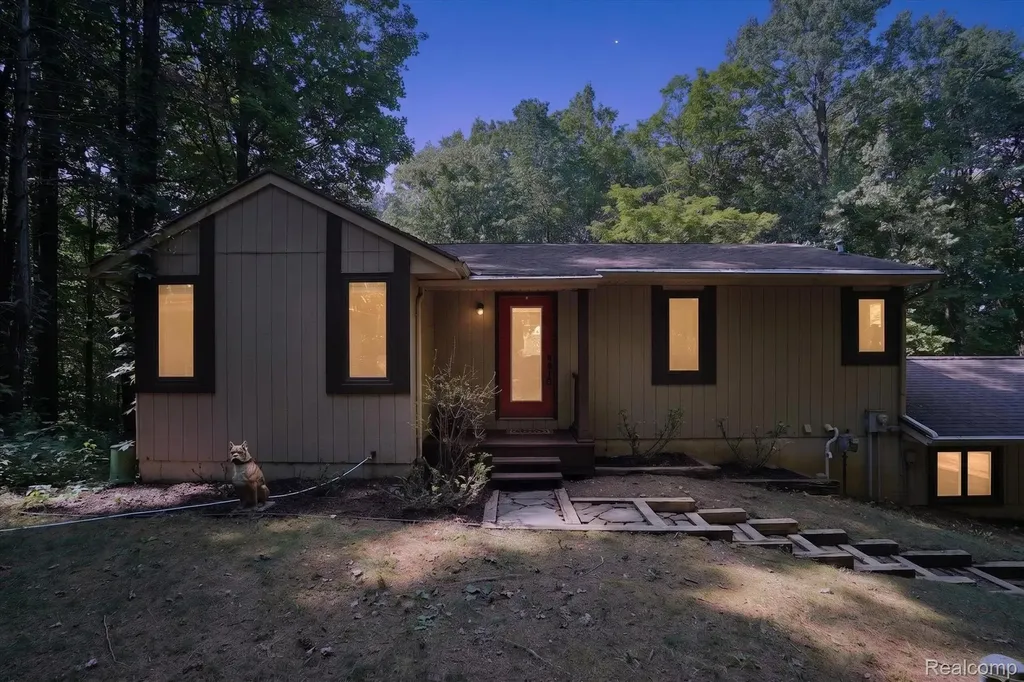 5361 Clark Road Bath Charter Township MI 48808