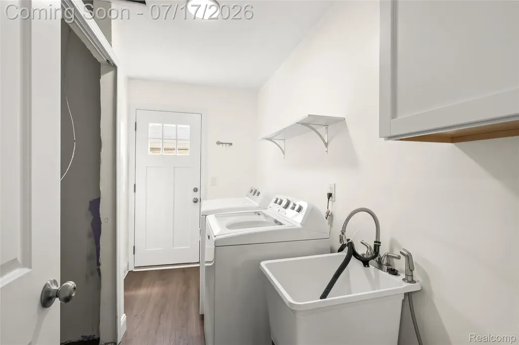 8385 Hillcrest Boulevard Westland City MI 48185