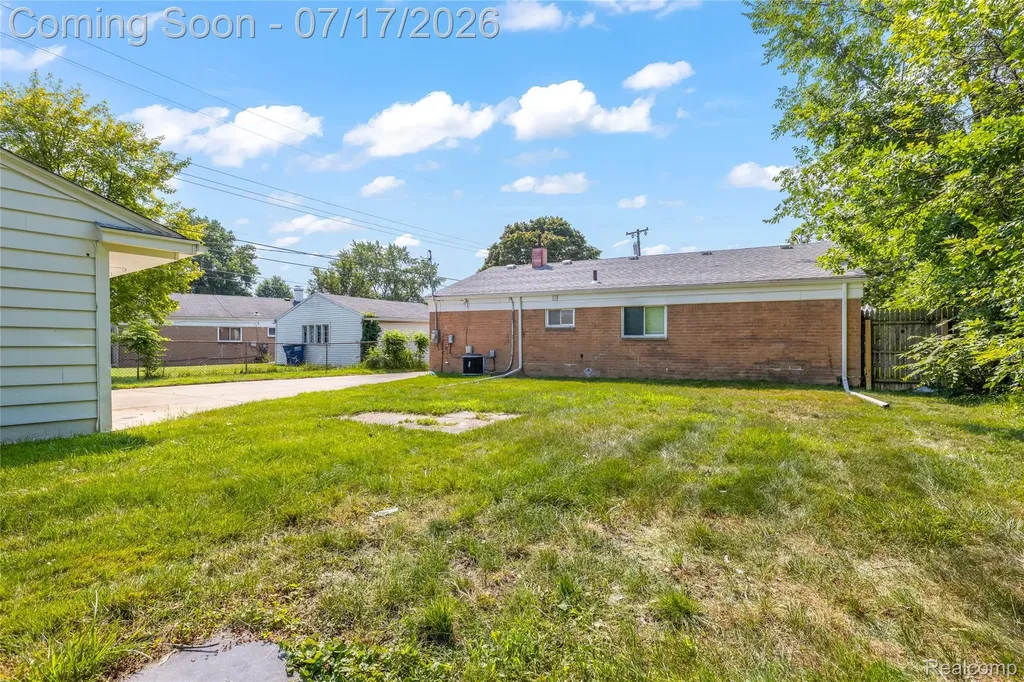 8385 Hillcrest Boulevard Westland City MI 48185