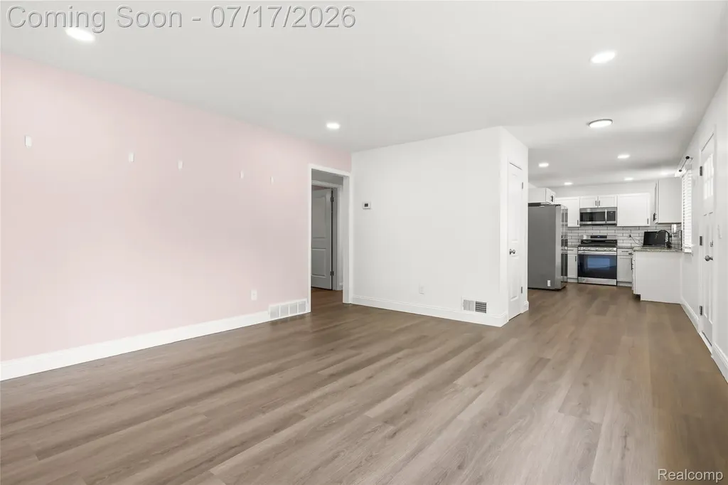 8385 Hillcrest Boulevard Westland City MI 48185