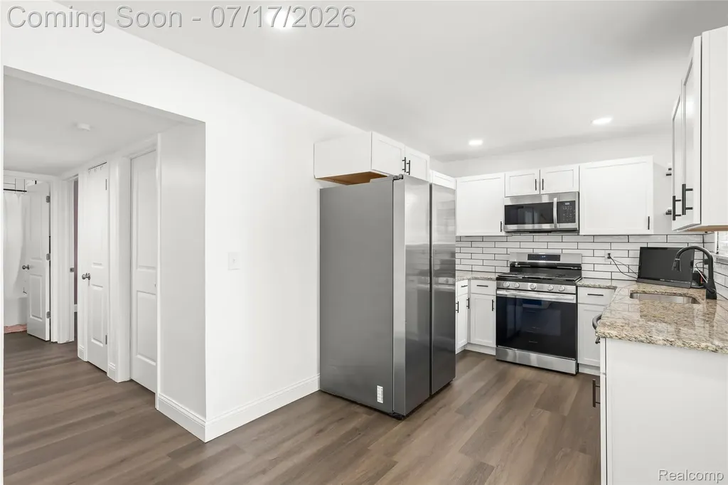 8385 Hillcrest Boulevard Westland City MI 48185
