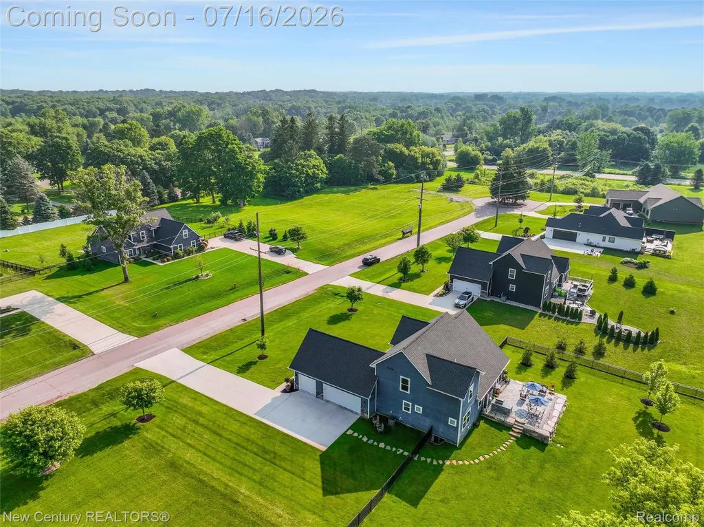 671 Braxwood Place Milford Charter Township MI 48381
