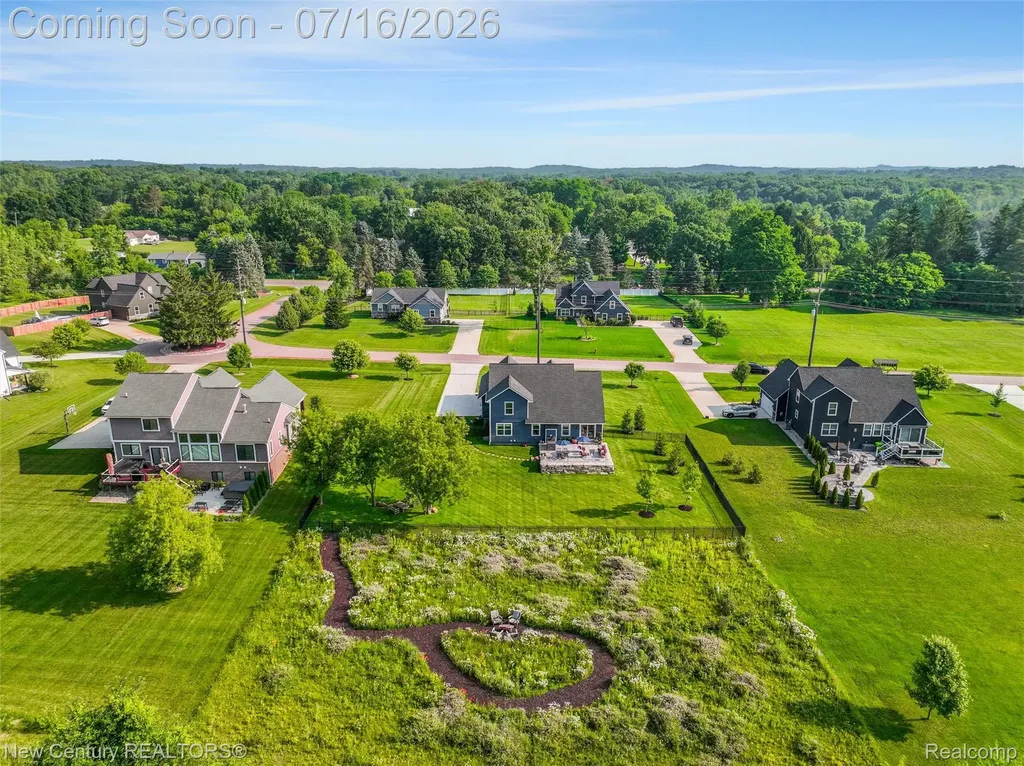 671 Braxwood Place Milford Charter Township MI 48381