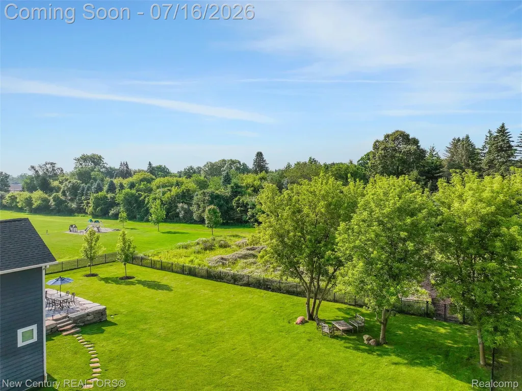 671 Braxwood Place Milford Charter Township MI 48381