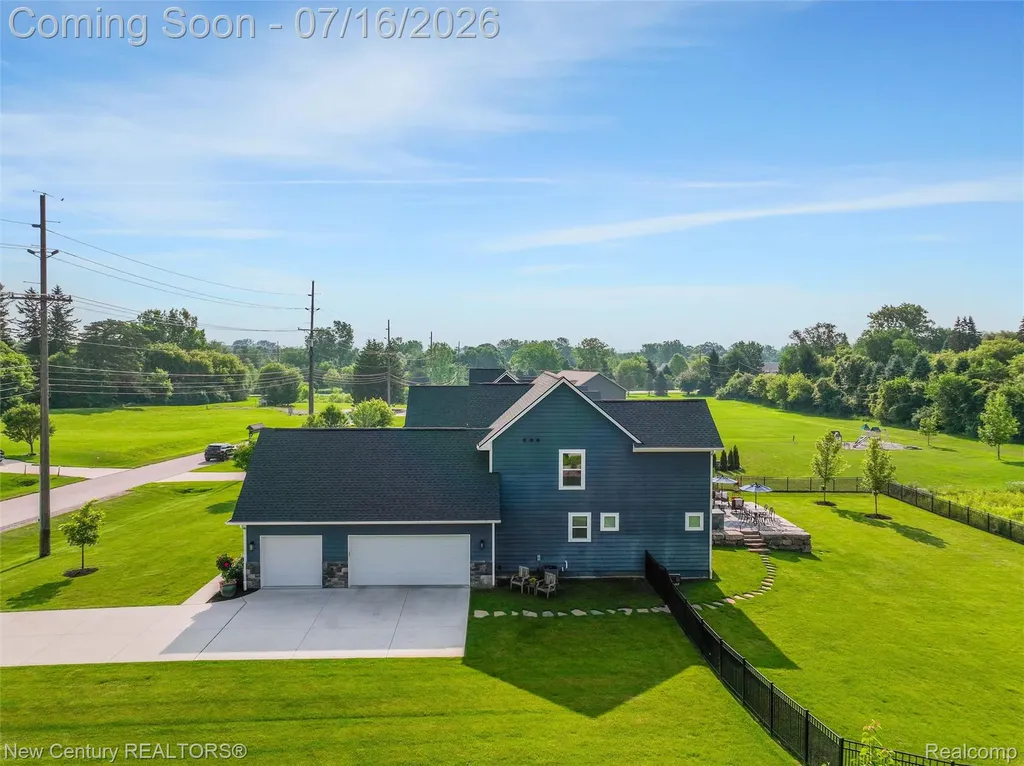 671 Braxwood Place Milford Charter Township MI 48381
