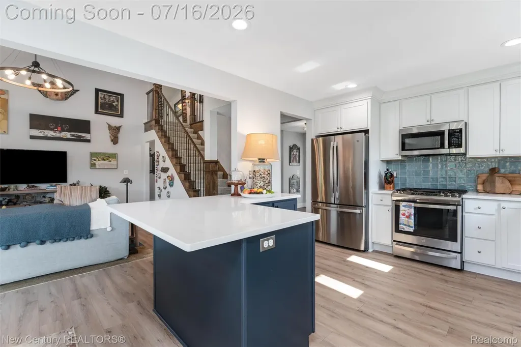 671 Braxwood Place Milford Charter Township MI 48381