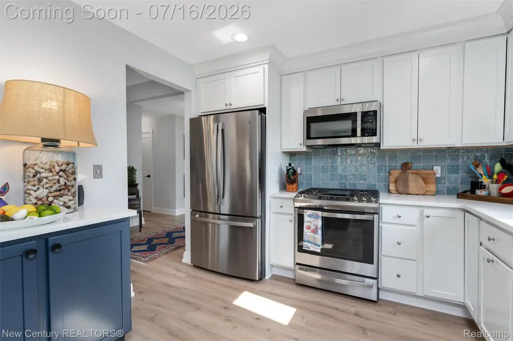 671 Braxwood Place Milford Charter Township MI 48381