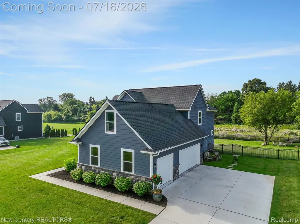 671 Braxwood Place Milford Charter Township MI 48381