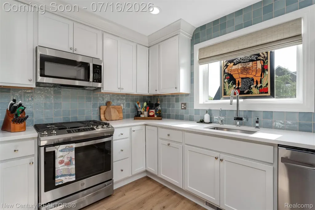 671 Braxwood Place Milford Charter Township MI 48381