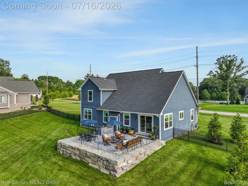671 Braxwood Place Milford Charter Township MI 48381