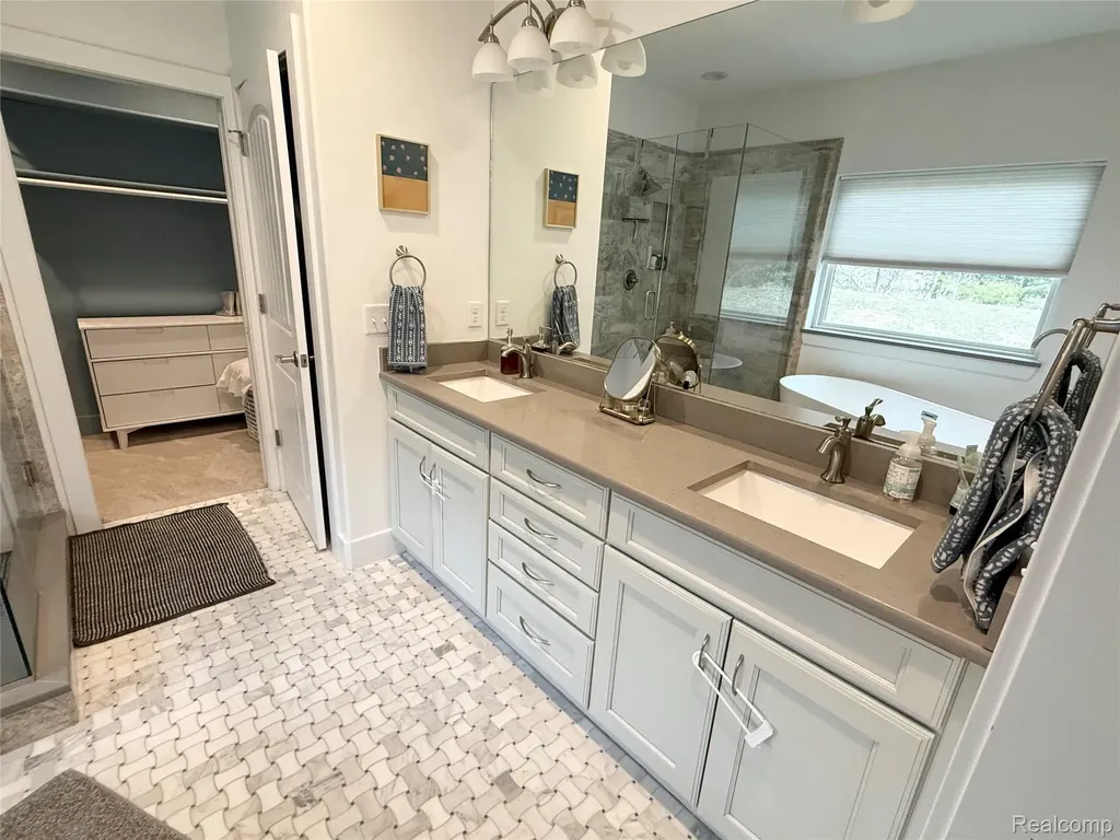 3510 Textile Road Lodi Township MI 48176