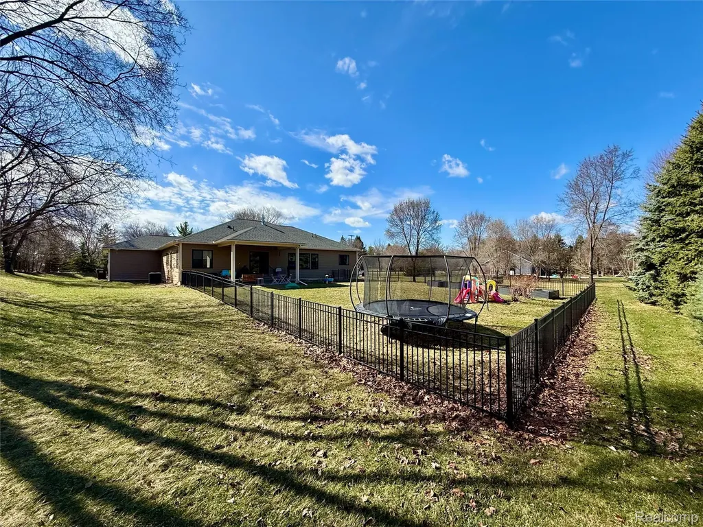 3510 Textile Road Lodi Township MI 48176