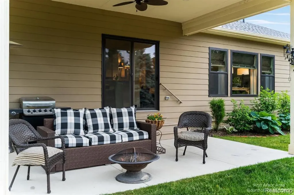3510 Textile Road Lodi Township MI 48176