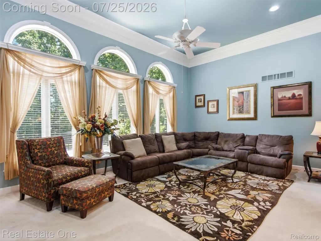 6140 Englewood Drive Springfield Charter Township MI 48346
