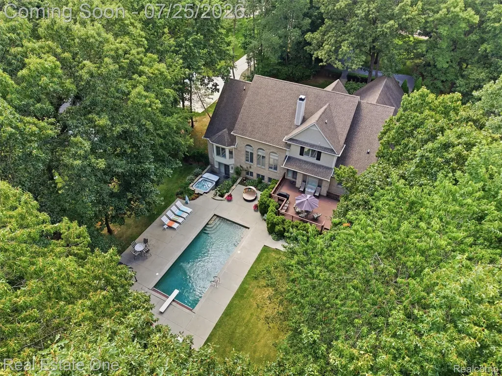 6140 Englewood Drive Springfield Charter Township MI 48346