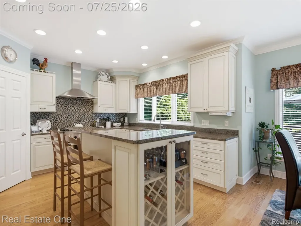 6140 Englewood Drive Springfield Charter Township MI 48346