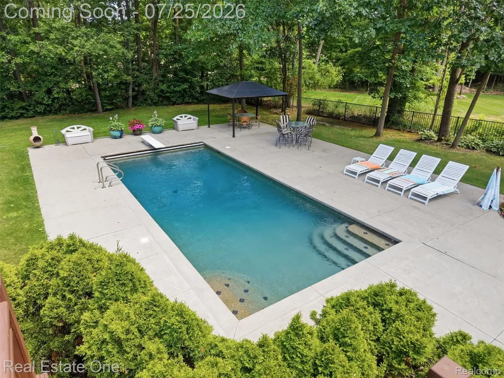6140 Englewood Drive Springfield Charter Township MI 48346