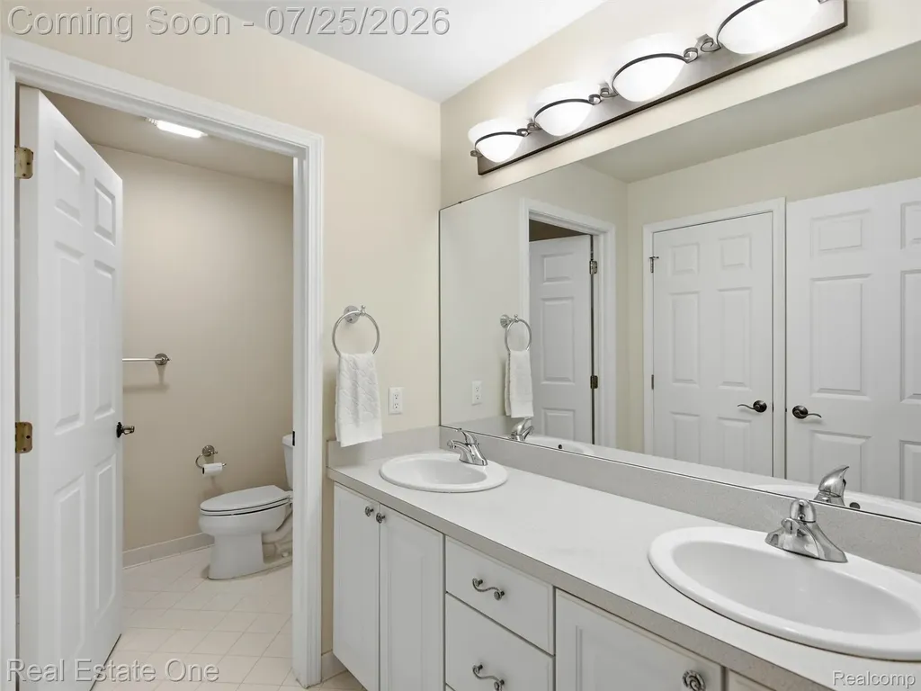 6140 Englewood Drive Springfield Charter Township MI 48346