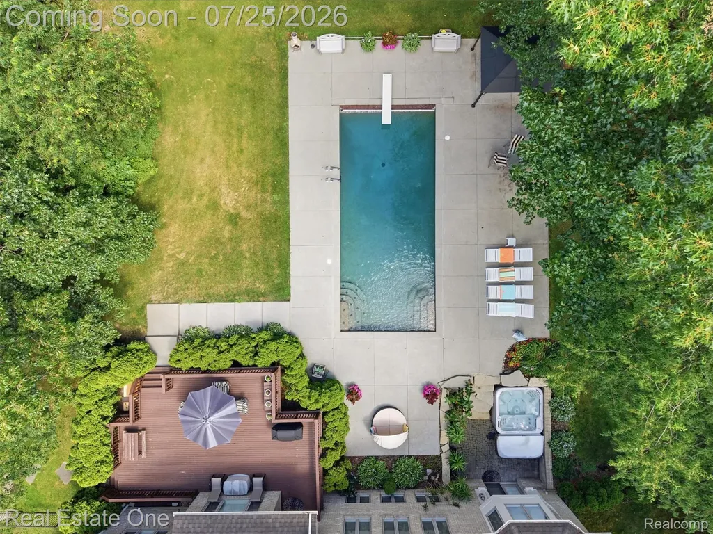 6140 Englewood Drive Springfield Charter Township MI 48346