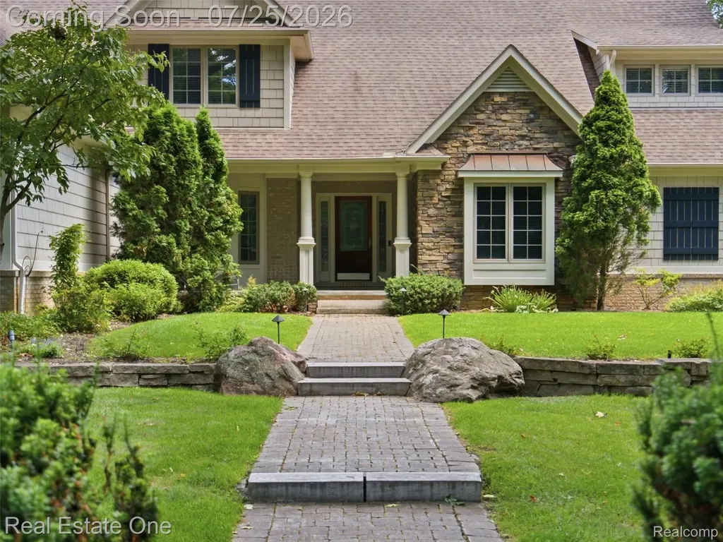 6140 Englewood Drive Springfield Charter Township MI 48346