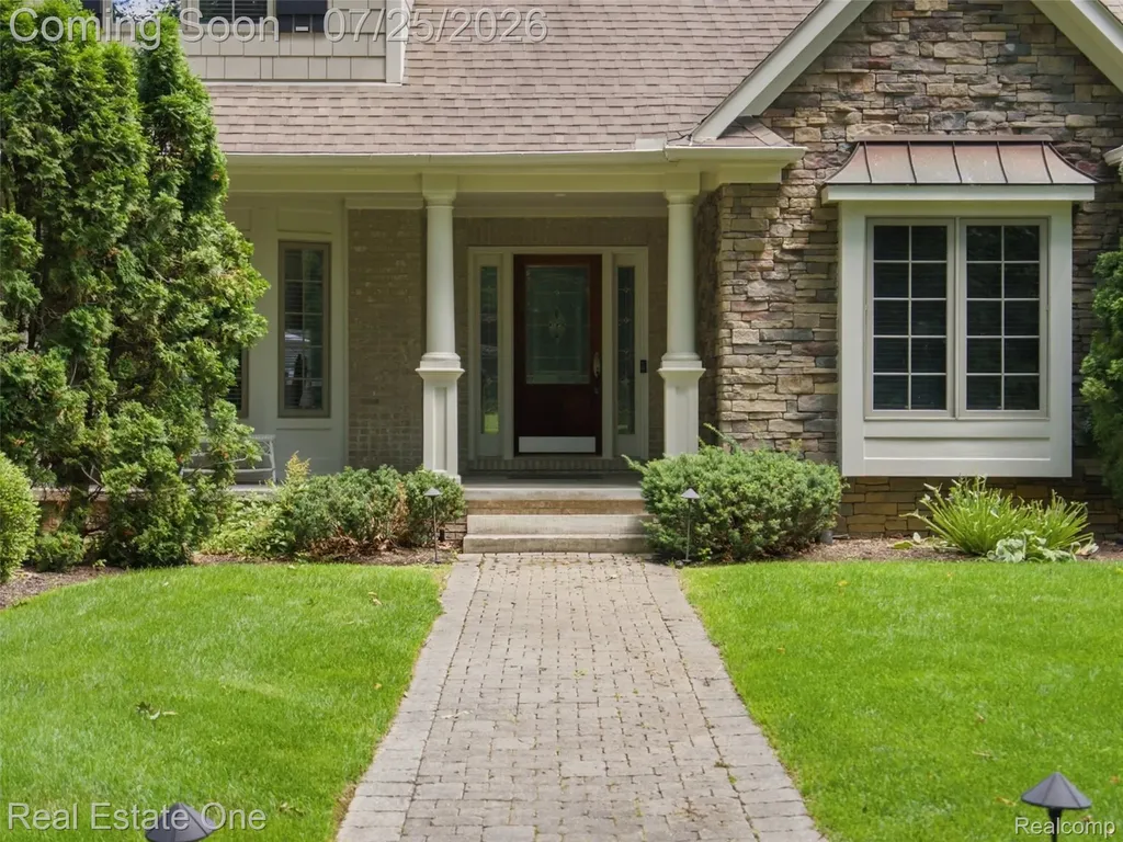 6140 Englewood Drive Springfield Charter Township MI 48346