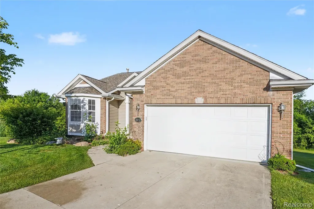 4395 Cross Creek Boulevard Burton City MI 48509