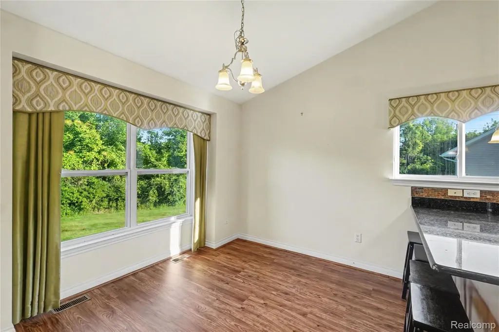 4395 Cross Creek Boulevard Burton City MI 48509