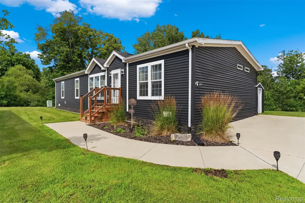 6450 Prince Boulevard Tyrone Township MI 48430