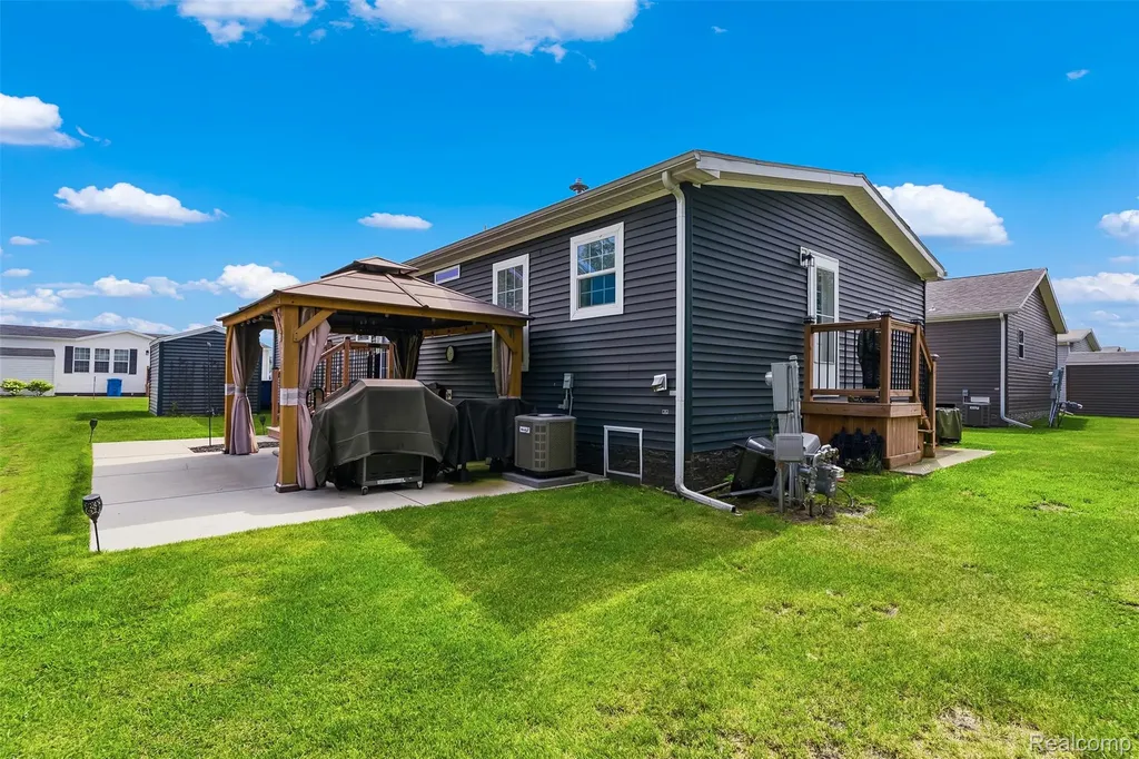 6450 Prince Boulevard Tyrone Township MI 48430