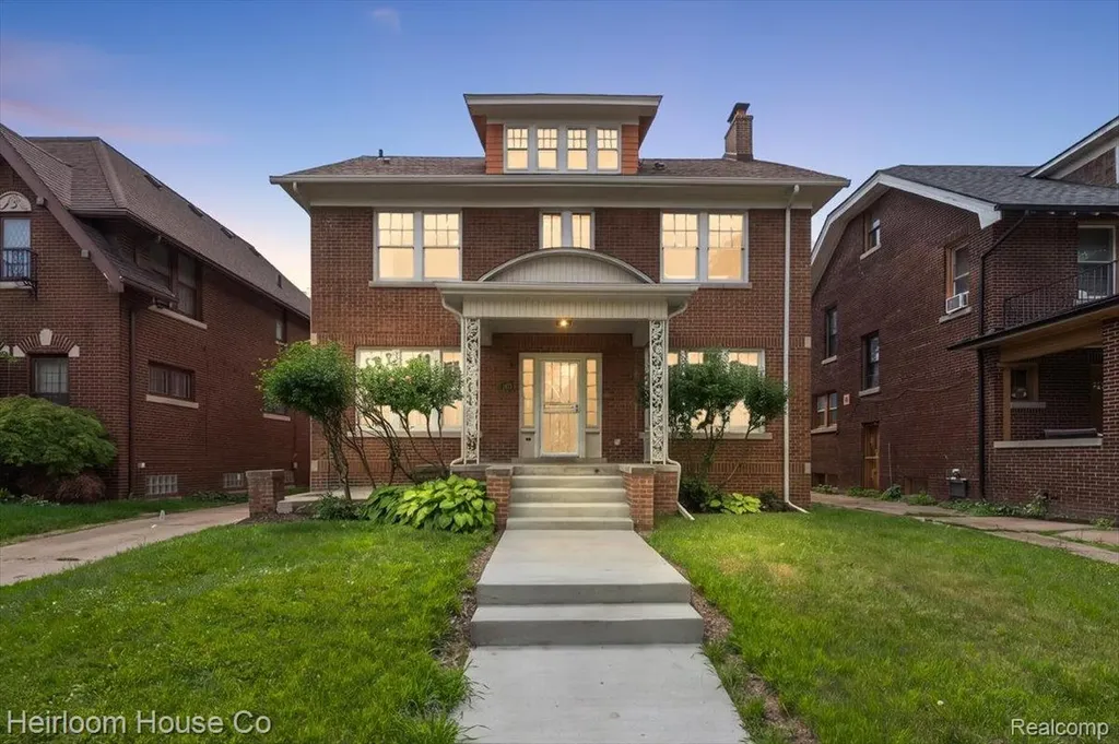 1475 Atkinson Street Detroit City MI 48206