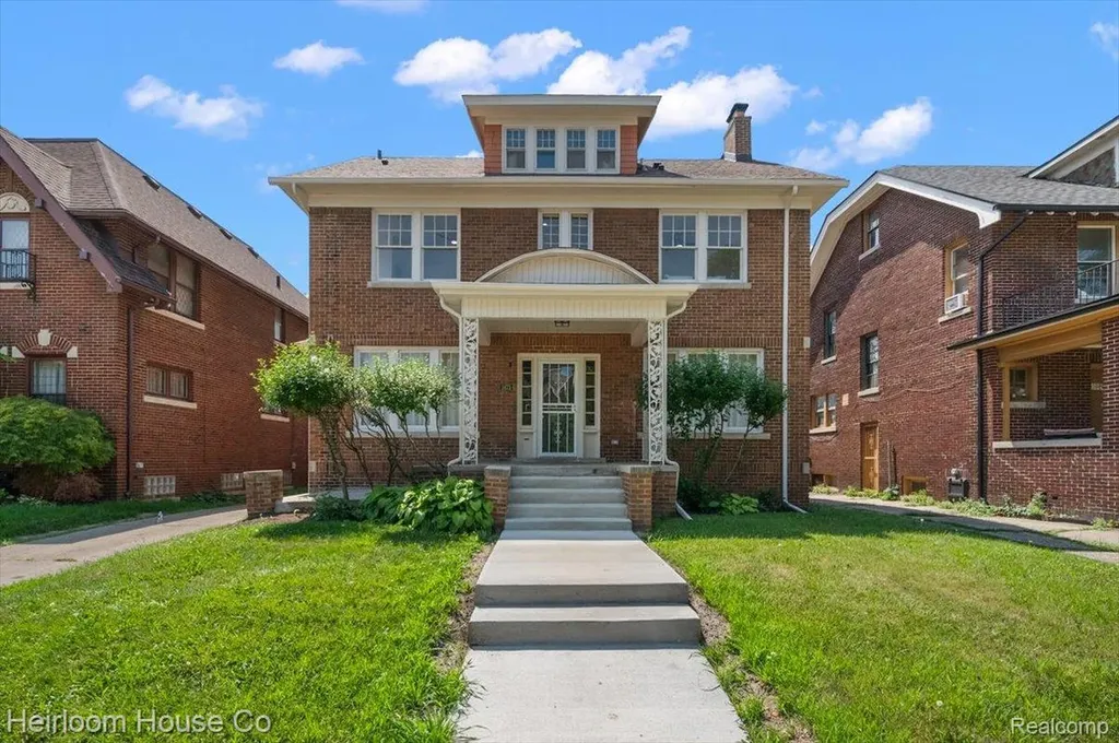 1475 Atkinson Street Detroit City MI 48206