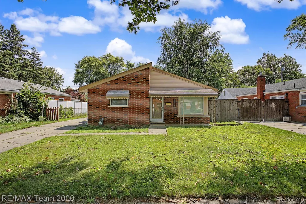 4947 Roosevelt Boulevard Dearborn Heights City MI 48125