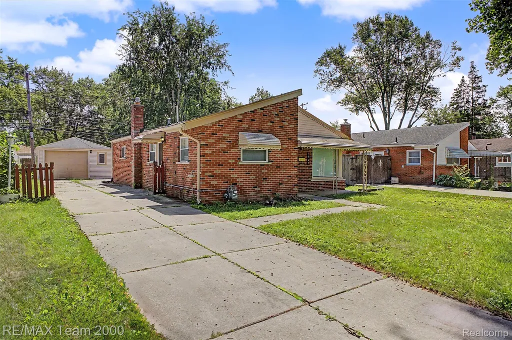 4947 Roosevelt Boulevard Dearborn Heights City MI 48125