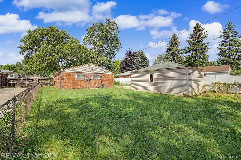 4947 Roosevelt Boulevard Dearborn Heights City MI 48125
